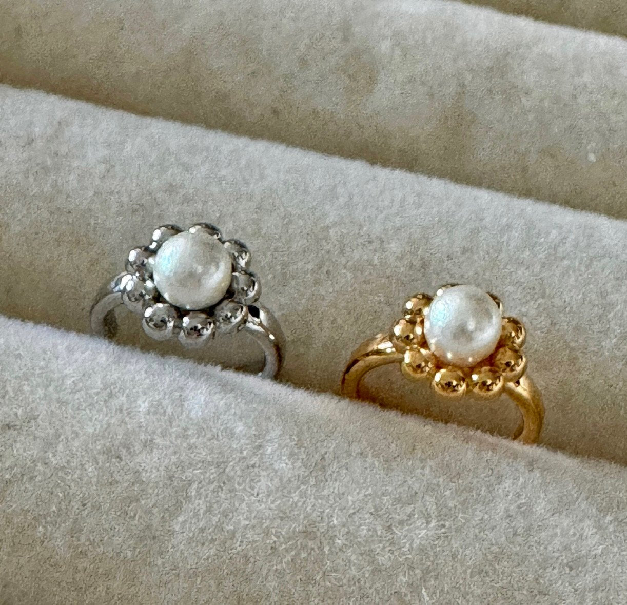 Pearl crown earcuff in gold