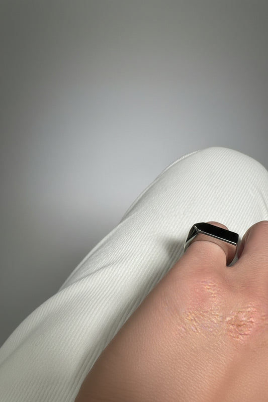 Plain arrow ring
