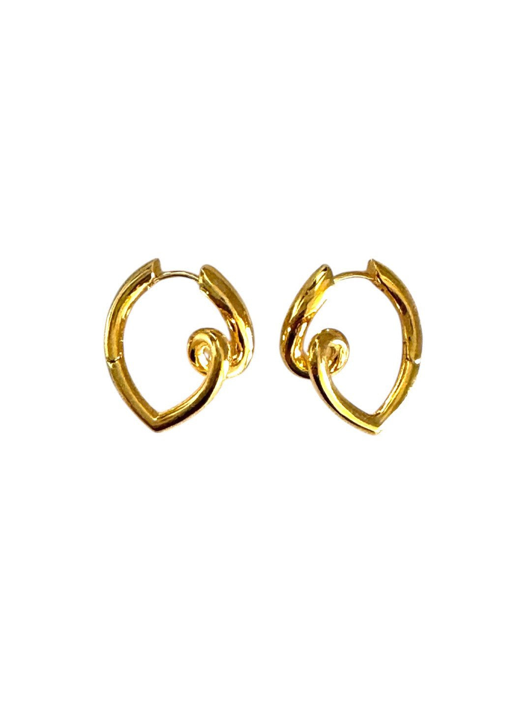 Grata Earrings in Silver