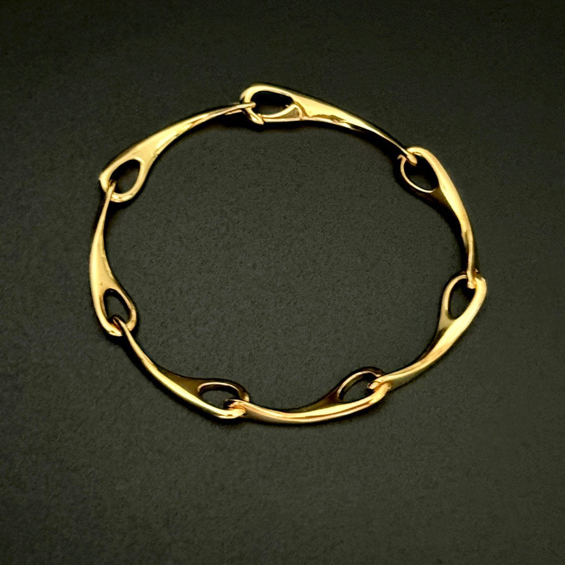 Mari Bracelet in Gold