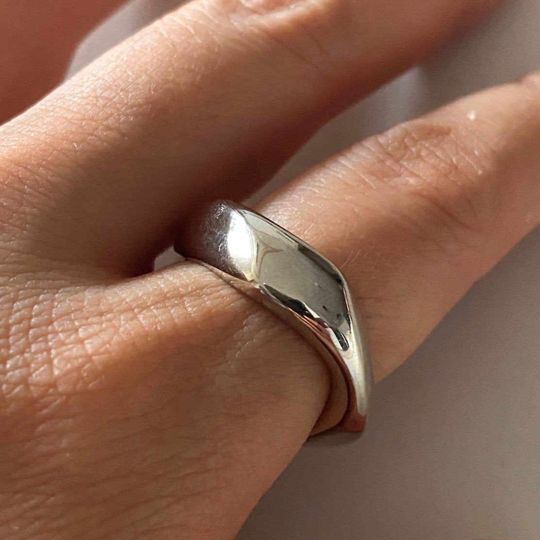 Cos Ring in Silver