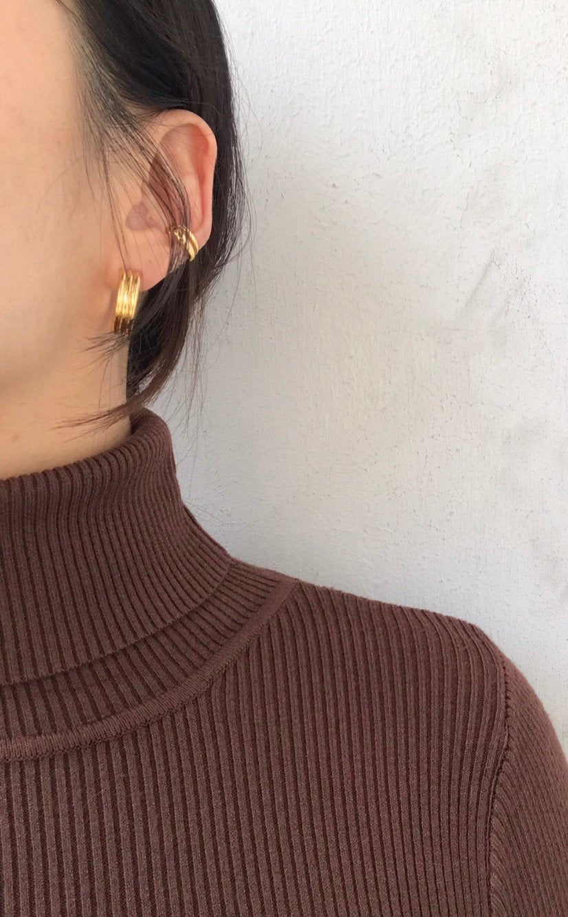 Strada Plain Earrings in Gold