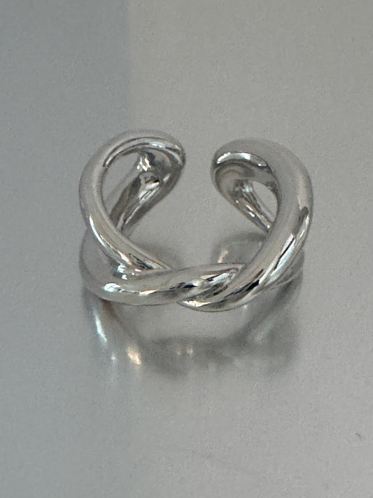 Torse Ring in Silver