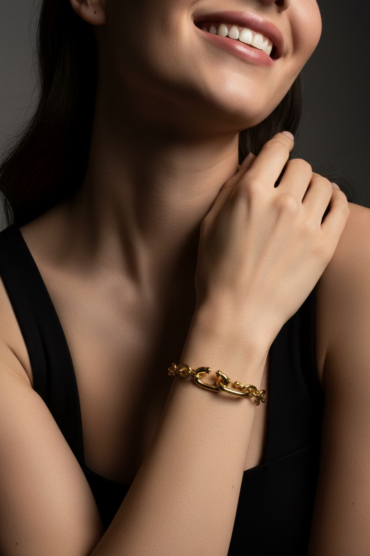 King Bracelet In Gold