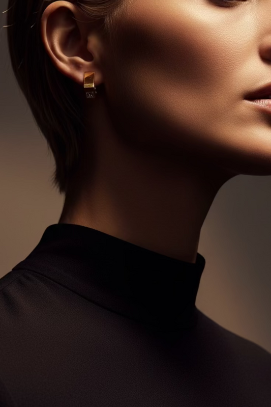 Pen Earring in Gold