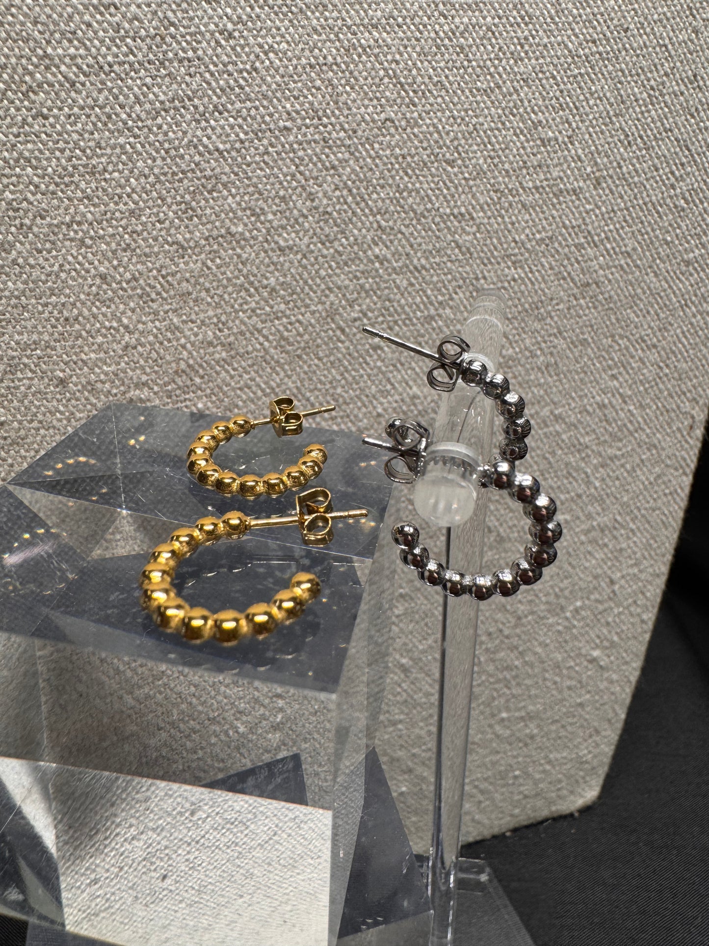 Mini Cleef Loop Earrings in Gold