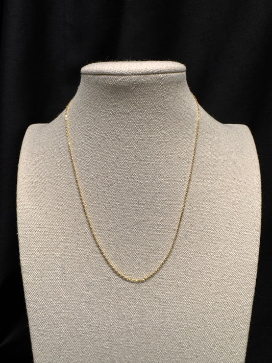 Fine Thick Oval Necklace In Gold