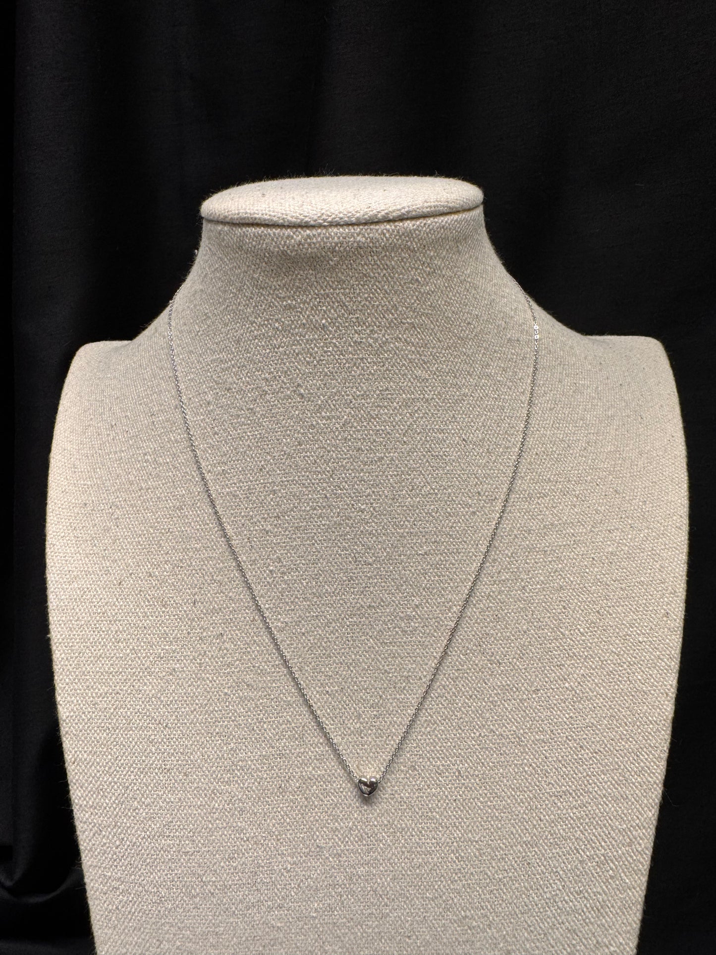 Mini Heart Necklace In Sliver