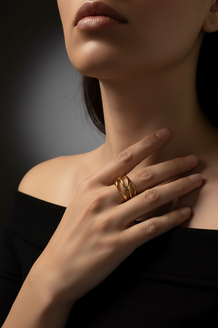 Cradle Ring in Silver