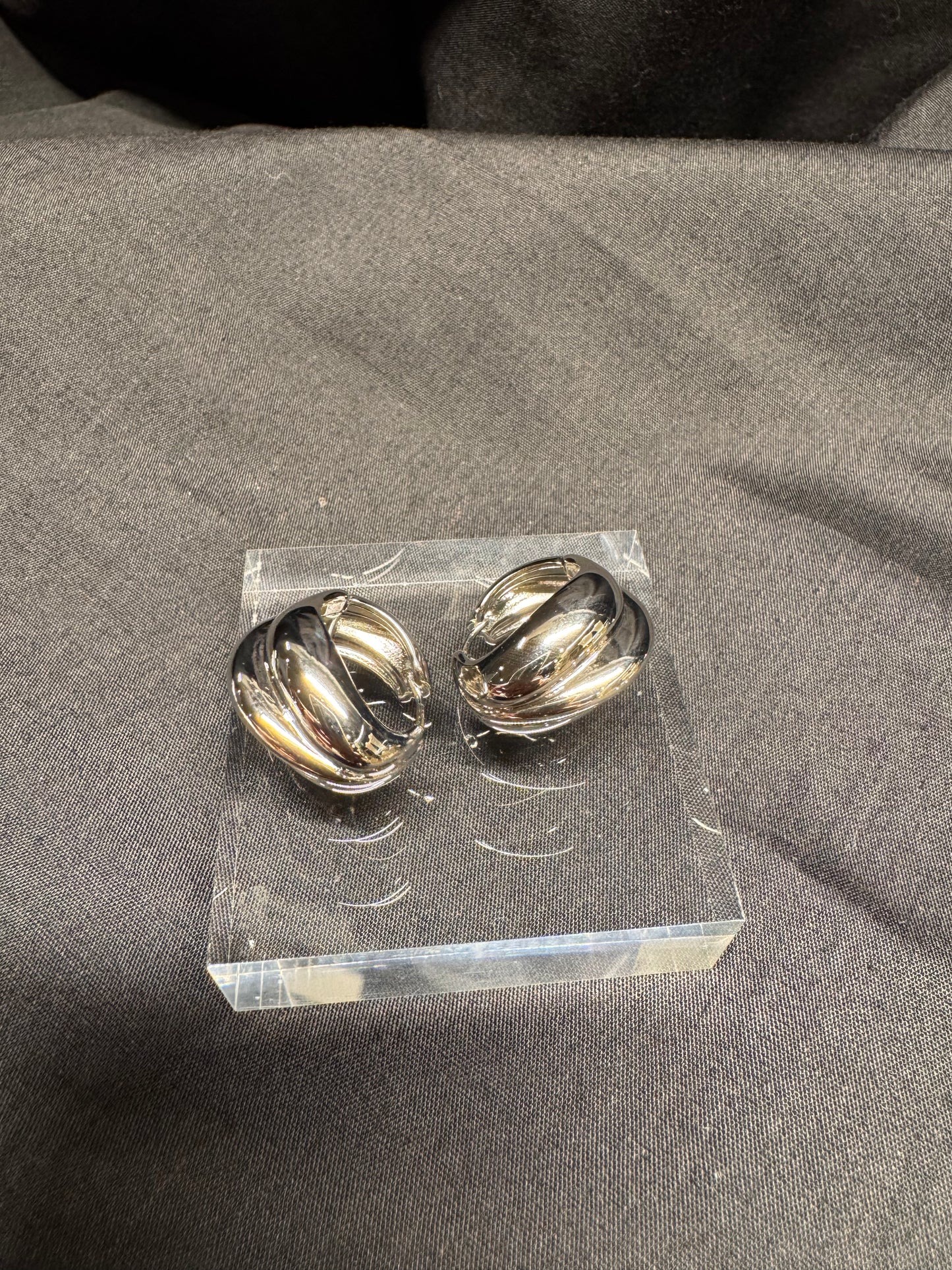 Carriage Earring in Silver