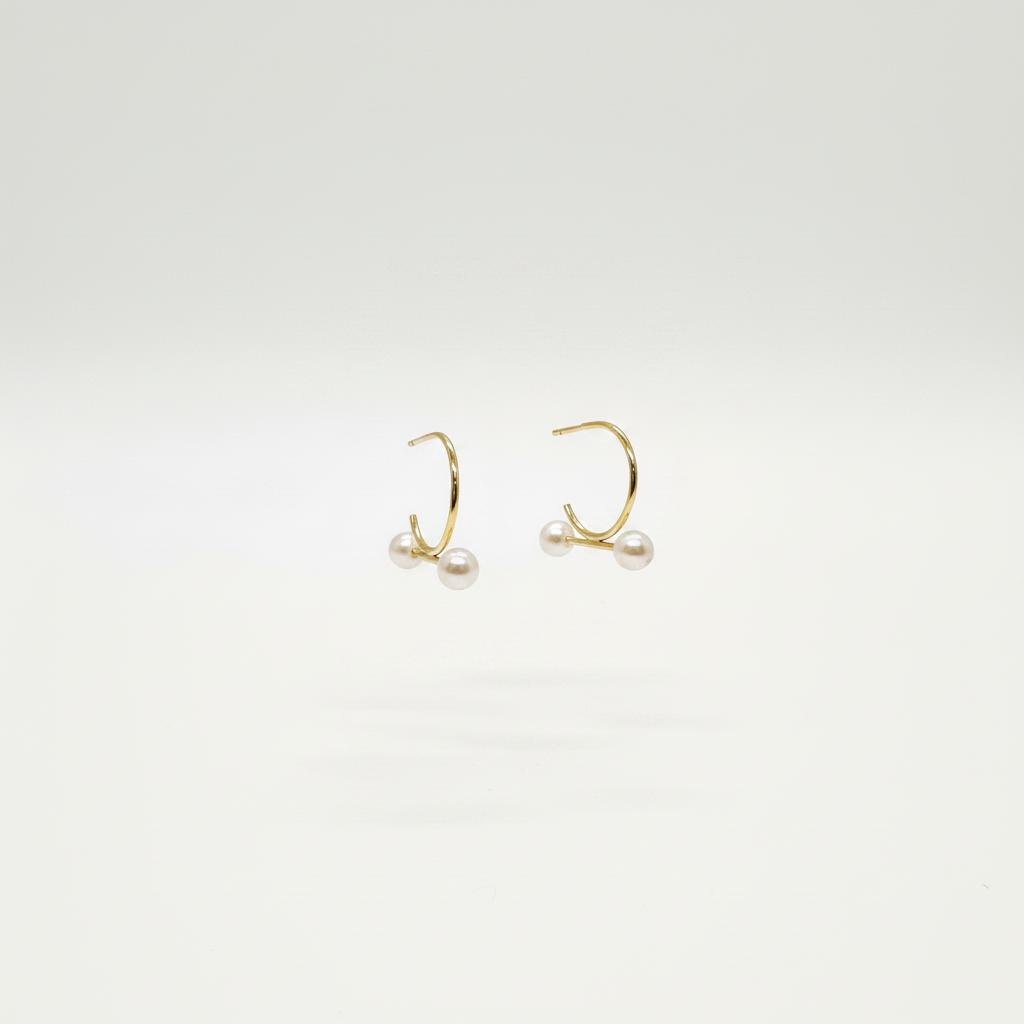 Sami Pearl Earrings in Gold