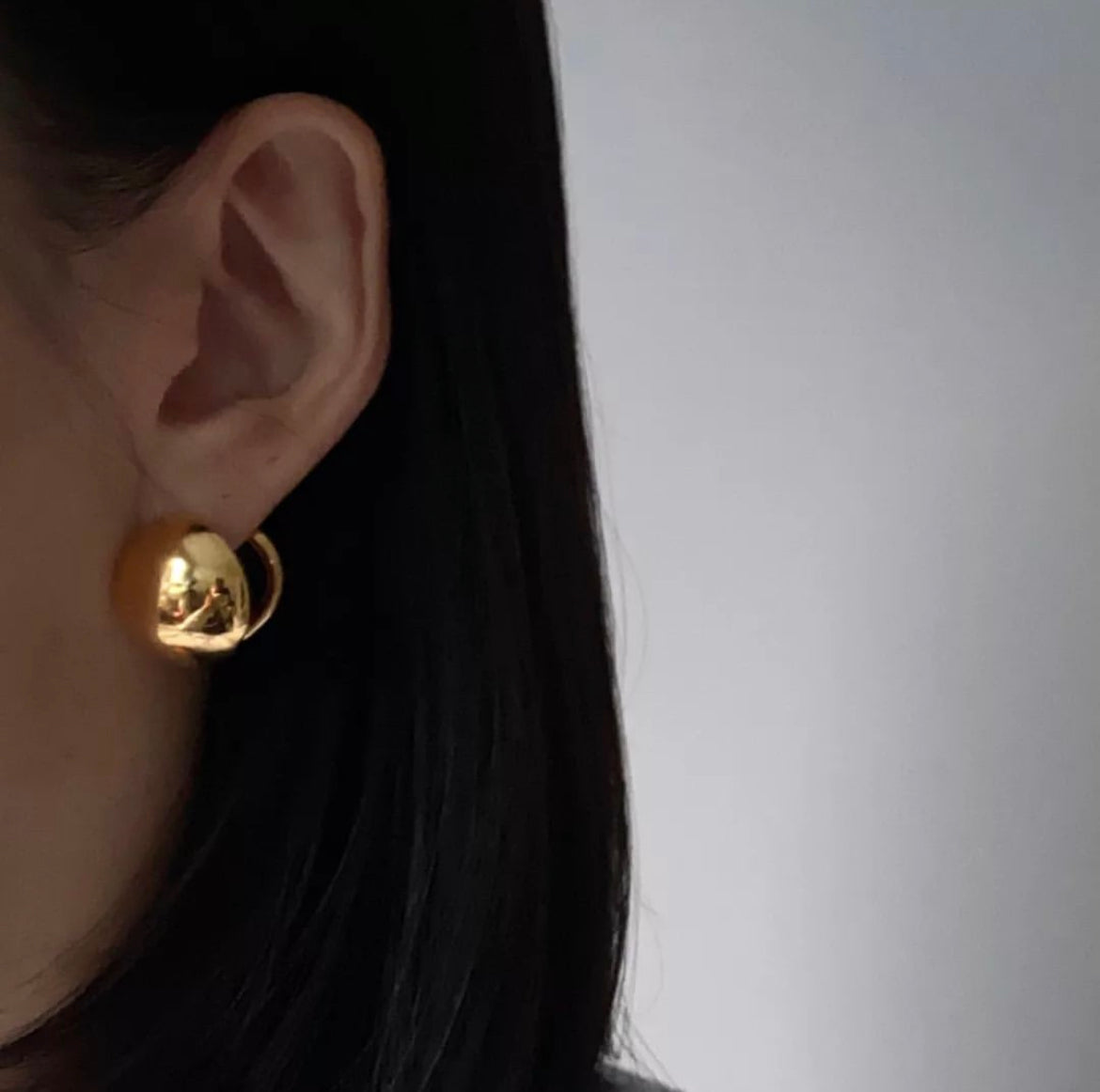 Omega Earrings in Gold