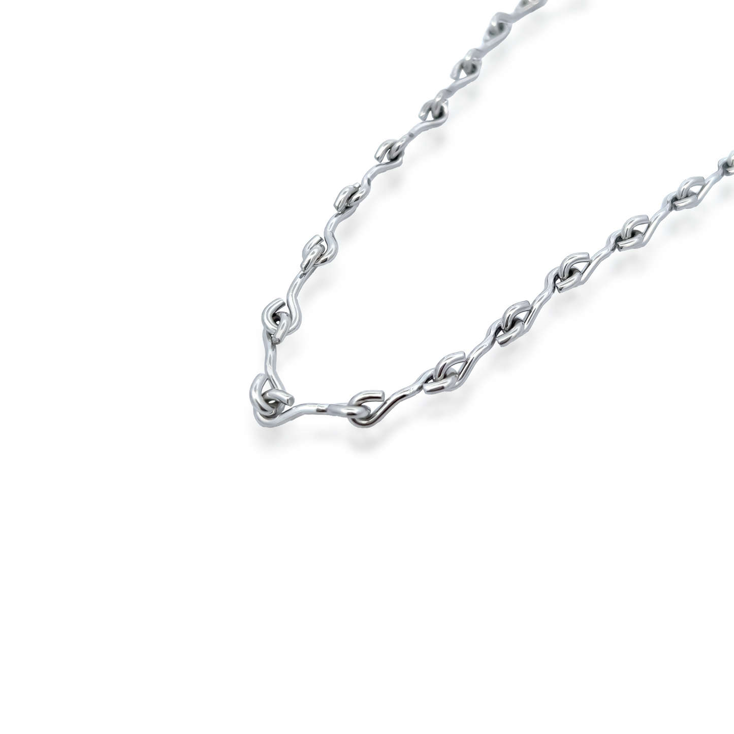 Tess Necklace in Silver