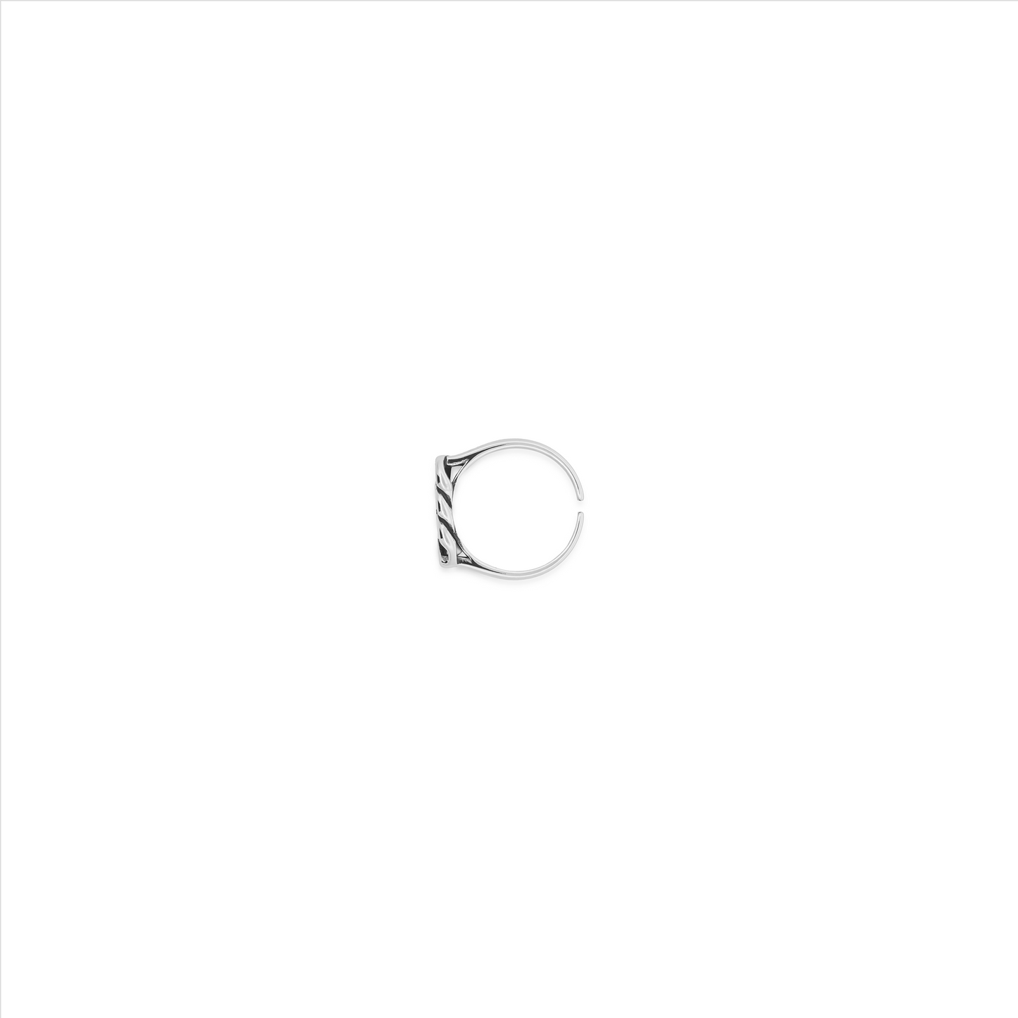 Trio Curb Link Ring