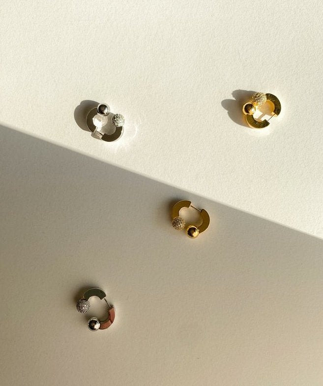 Glist Dos Earrings in Gold