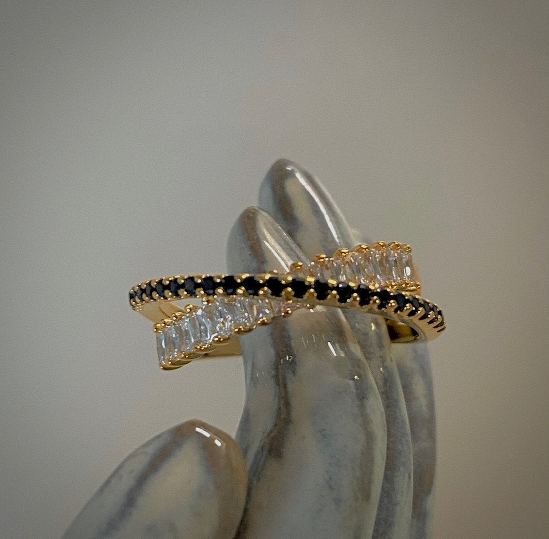 Claire Onyx Double Ring In Gold