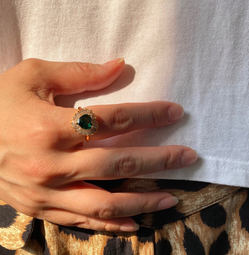 Heart Emerald Glam Ring In Sliver