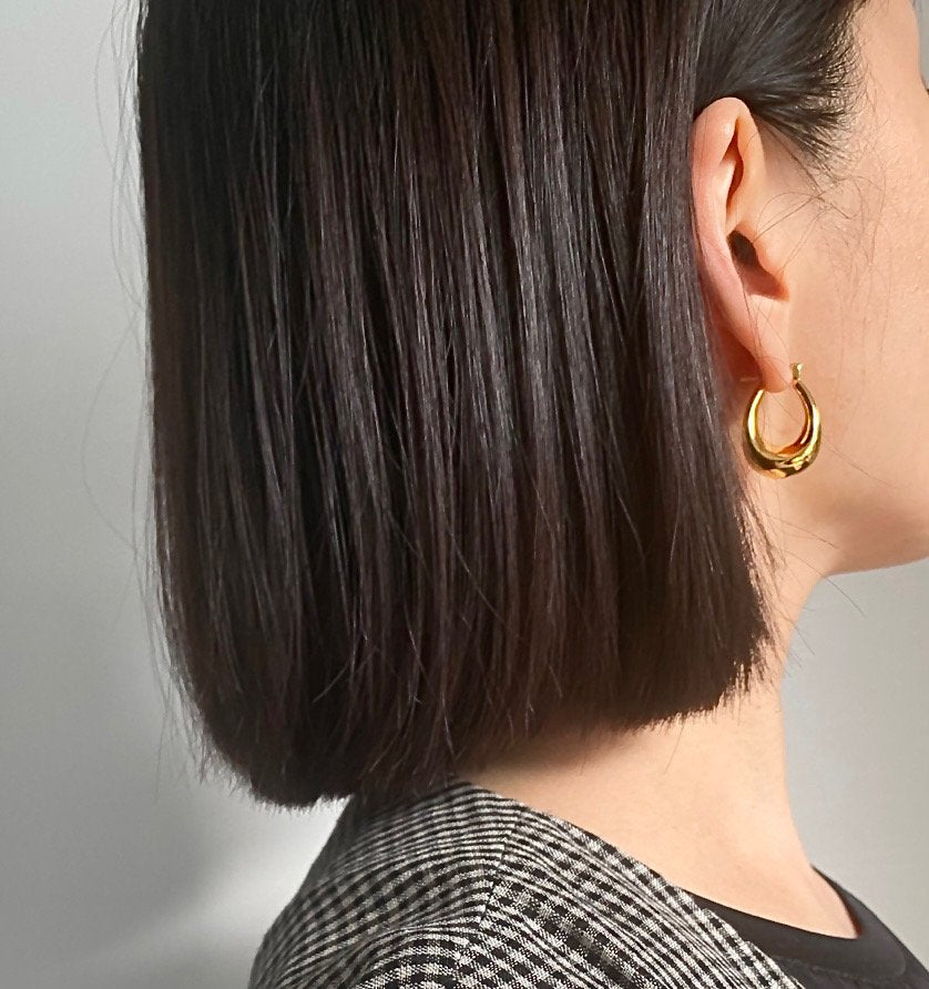 Regina Earrings in Gold