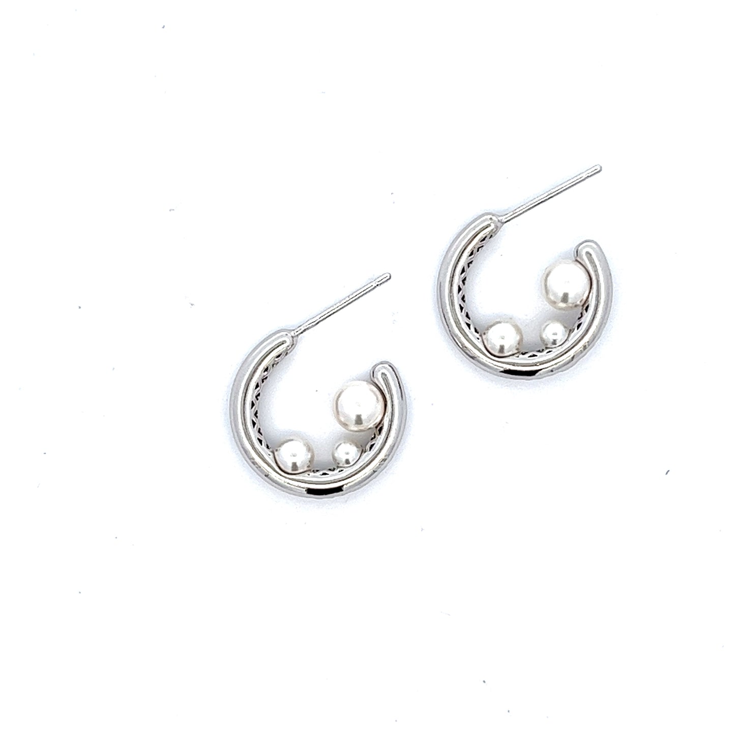 Pearl Trio Earrings in Silver