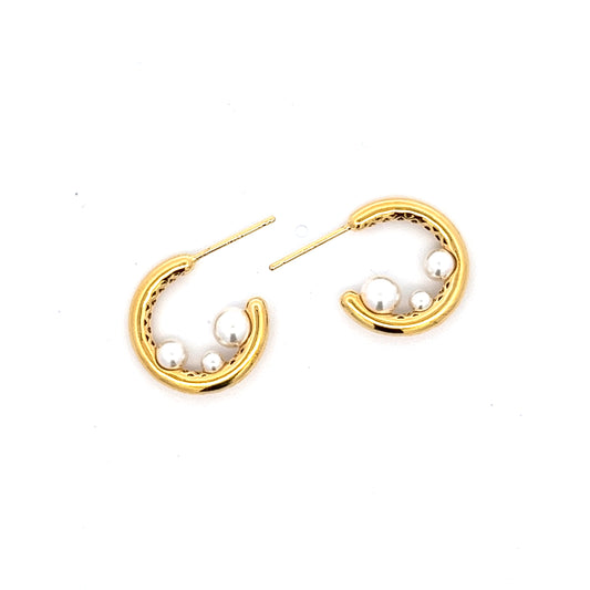 Pearl Trio Earrings in Gold