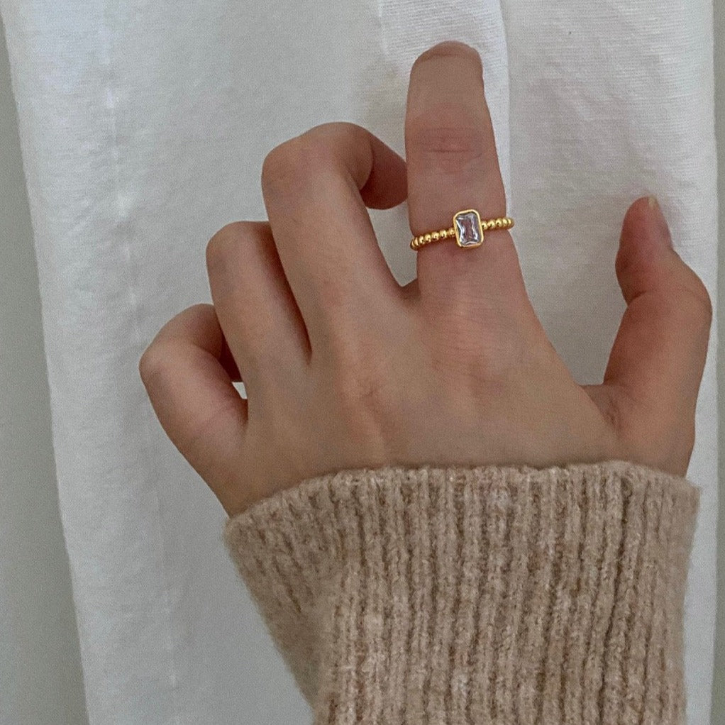 Cleef Diamante Quartz Ring in Gold