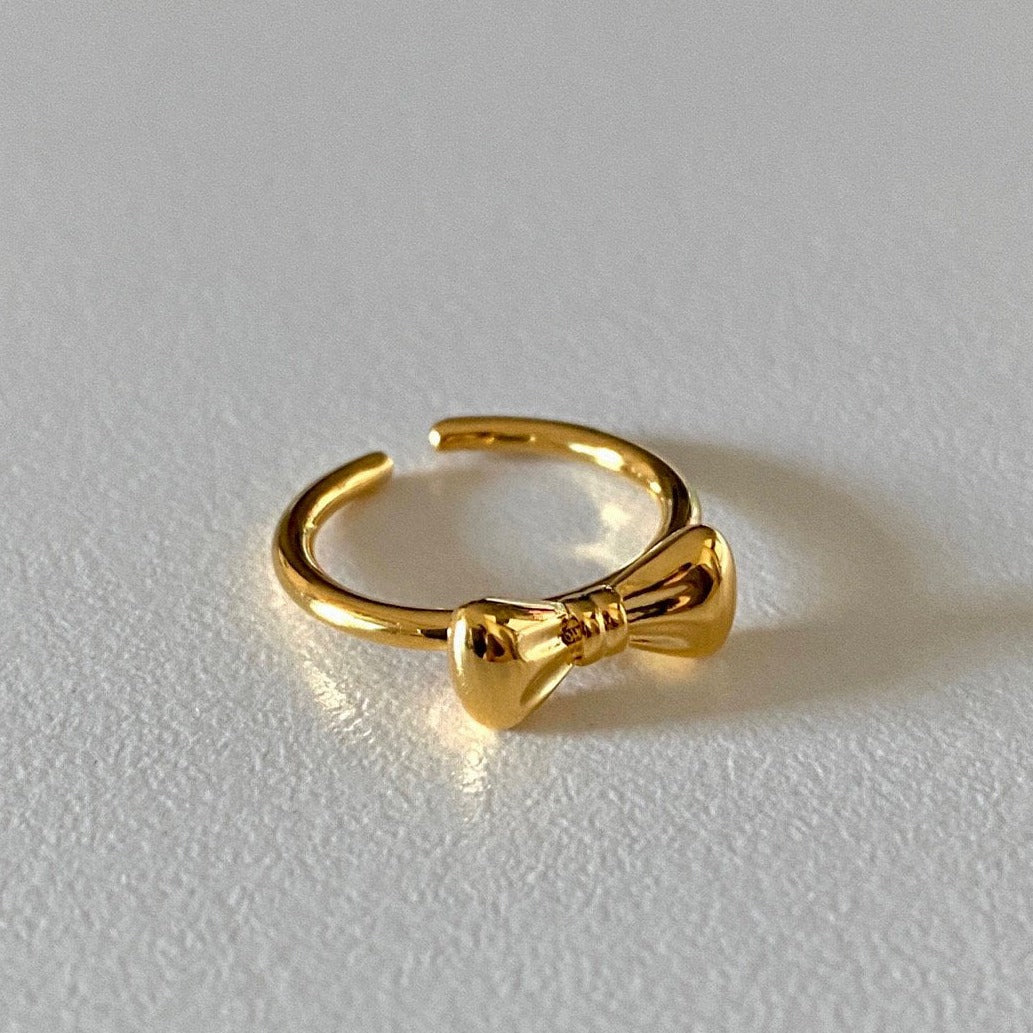 Laurel Ring in Gold