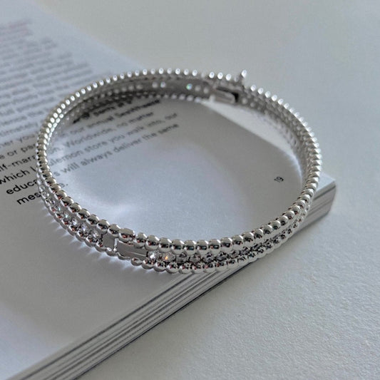 Kelly Bangle in Silver