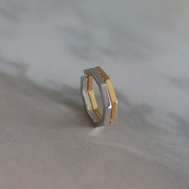Octo Thin Ring in Gold