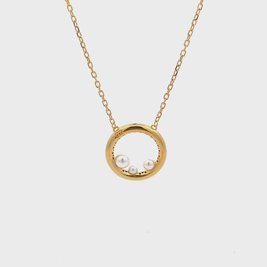 Pearl Trio Necklace in Gold