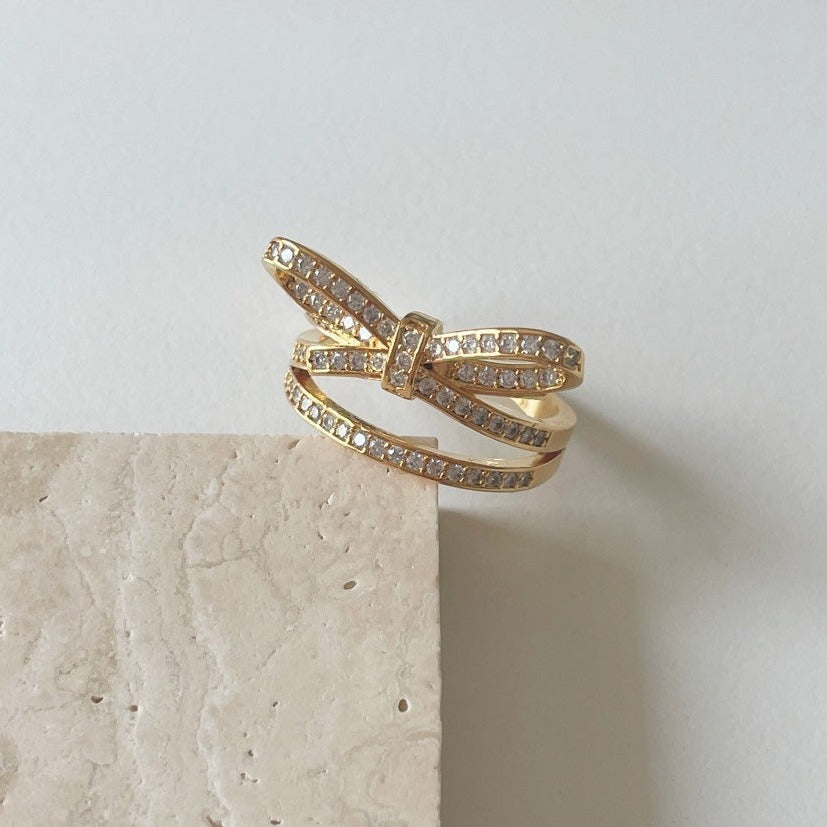 Laurel Diamante Ring in Gold