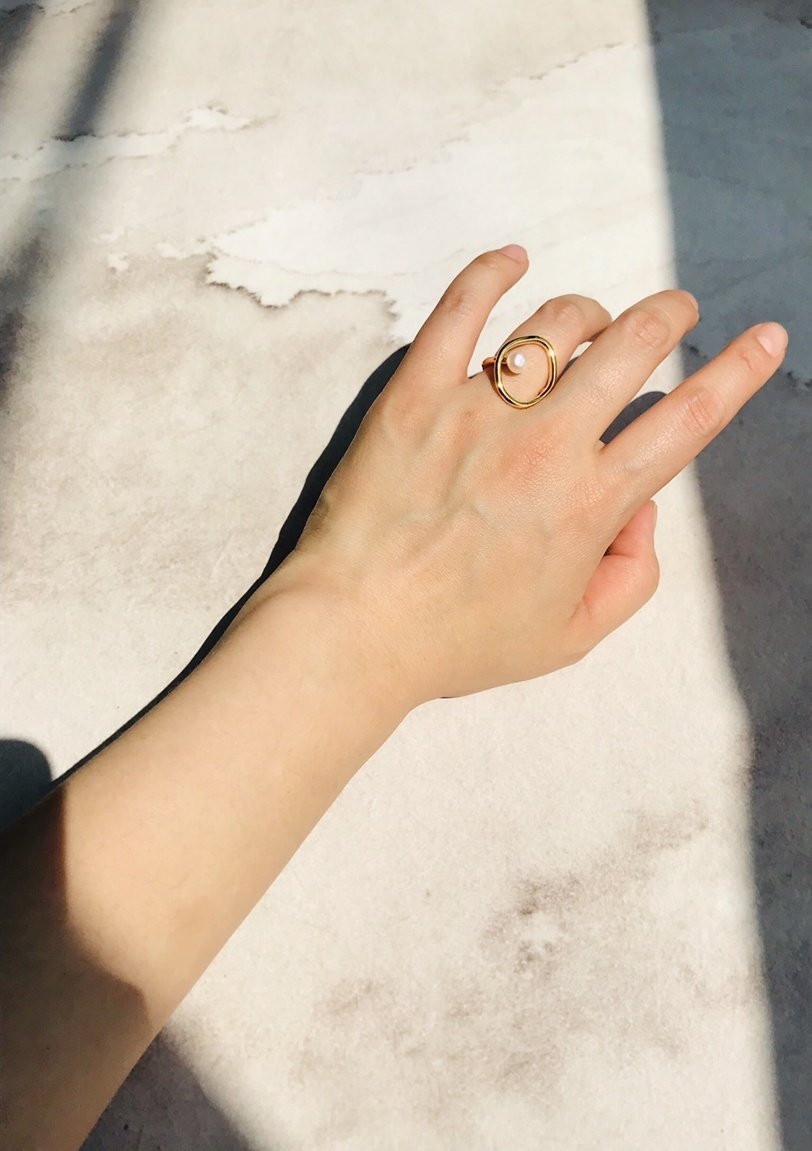 Only Pearl Ring in Gold