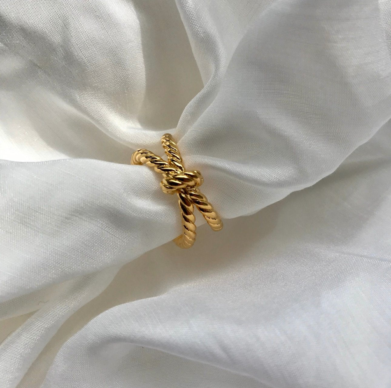 Charlotte Knot Ring in Gold