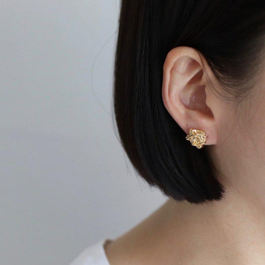 Tempo Stud Earrings in Gold