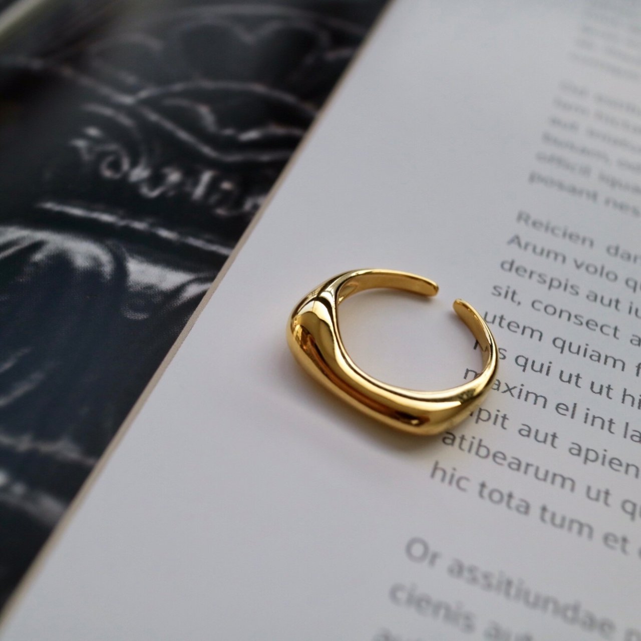 Dea Uno Ring in Gold