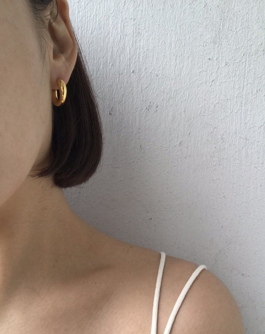 Dea Earrings in Gold
