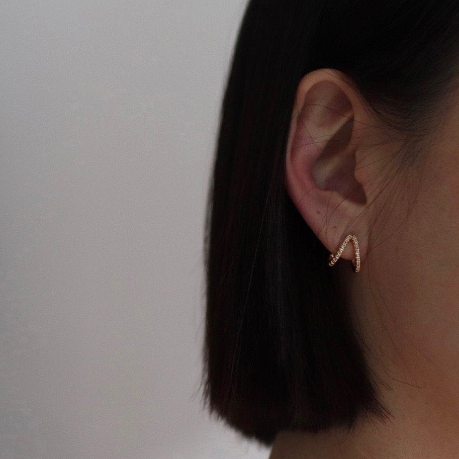 Claire Dos Earrings in Gold