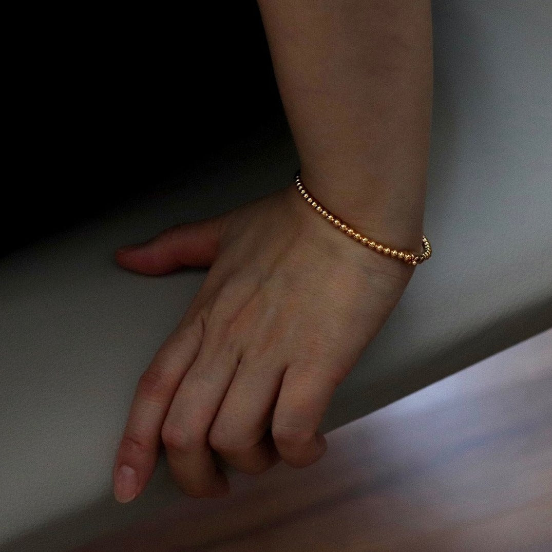 Cleef Bangle in Gold