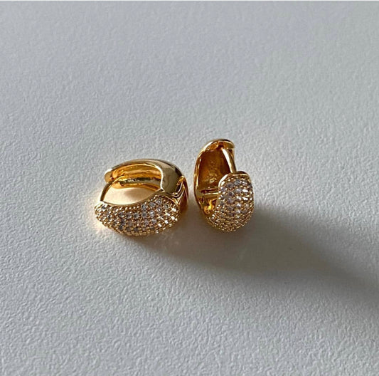 Caviar Huggies Earrings in Gold