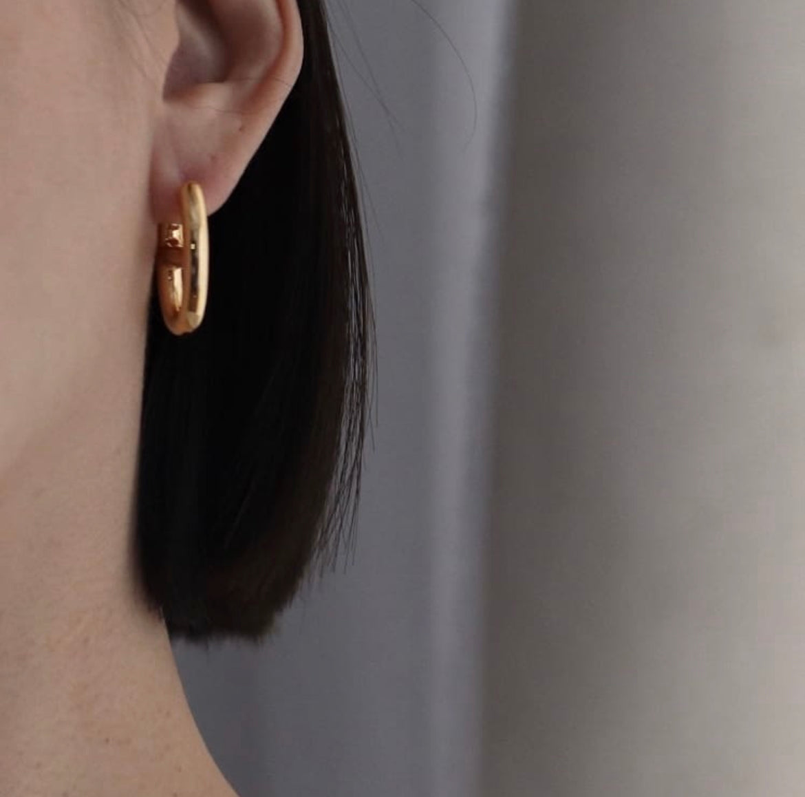 Jessie Grande Earrings in Gold