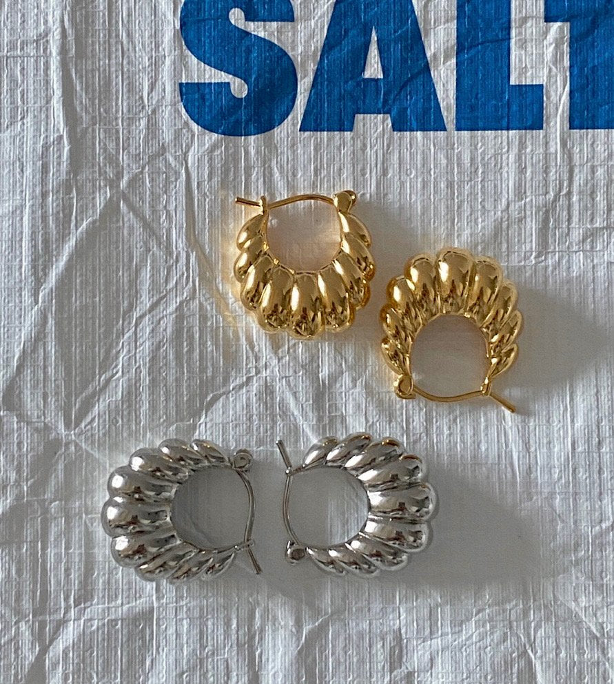 Shell Loop Earrings in Gold
