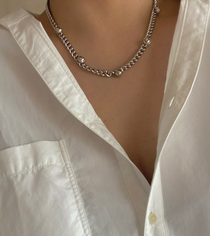 Medelina Necklace in Silver