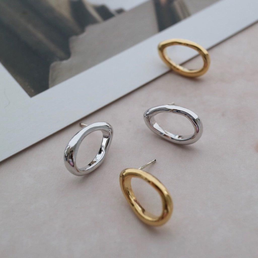 Ovale Earrings in Gold