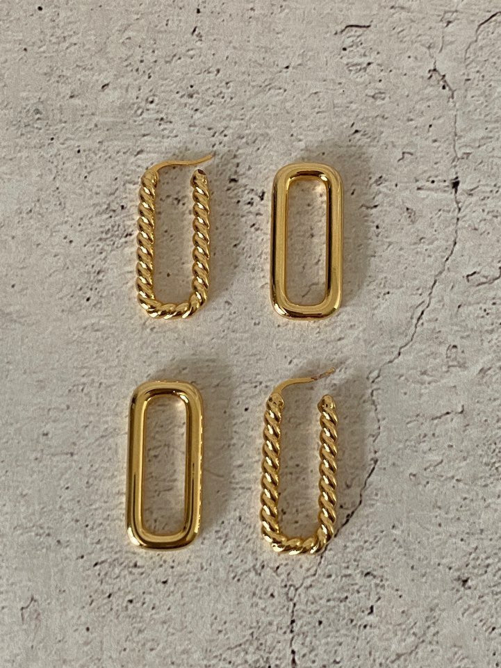 Charlotte Grande Earrings in Gold
