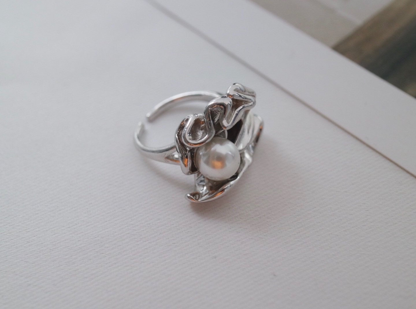 Pearl Glory Ring in Silver