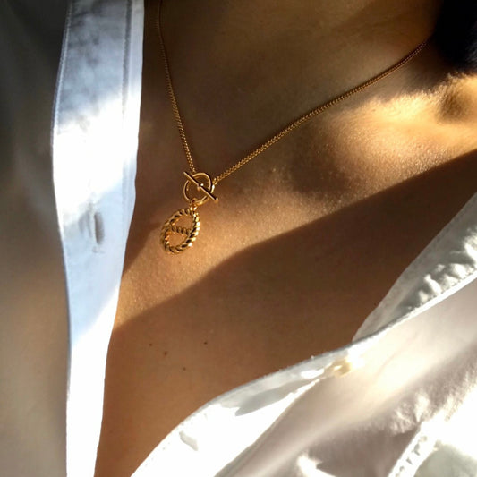 Voyage Necklace in Gold