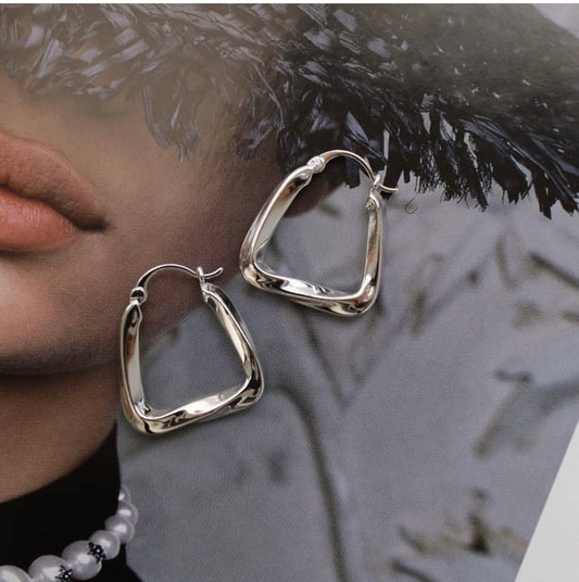 Baguette Earrings in Silver