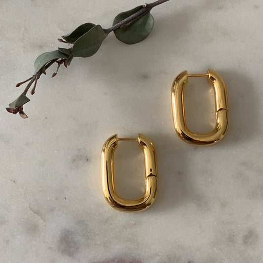 Ola Earrings in Gold