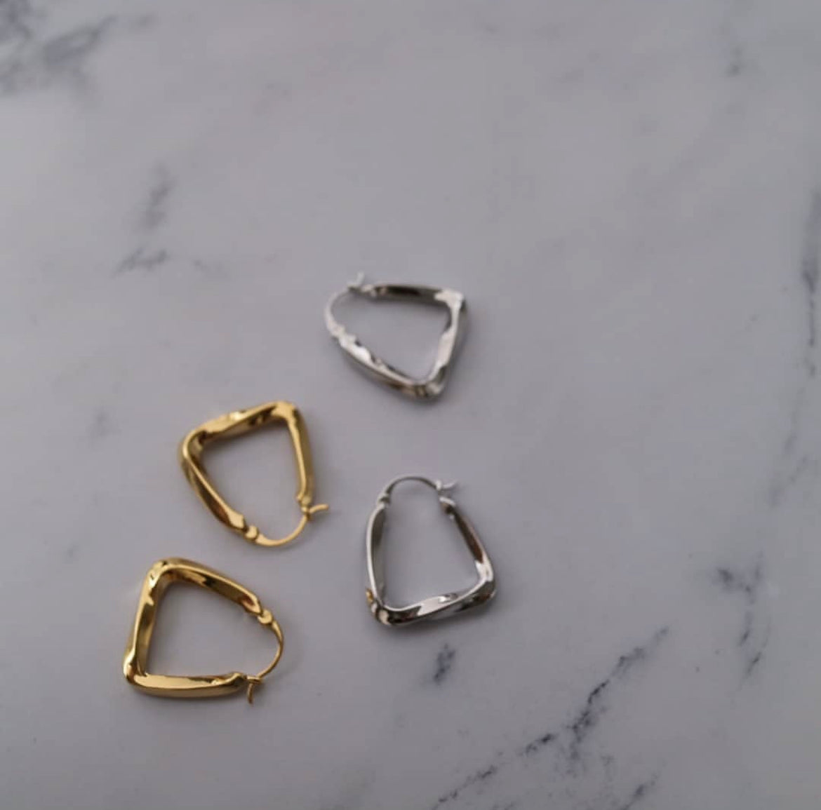 Baguette Earrings in Gold